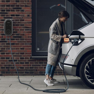 Sân sạc tường di động 3 giai đoạn 7KW-22kw cho Hongqi tại trung tâm mua sắm ngoài trời