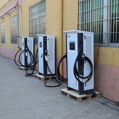 150-160kw Cấp độ 3 EV sạc đống cắm và sạc với cắm phát hiện nhiệt độ